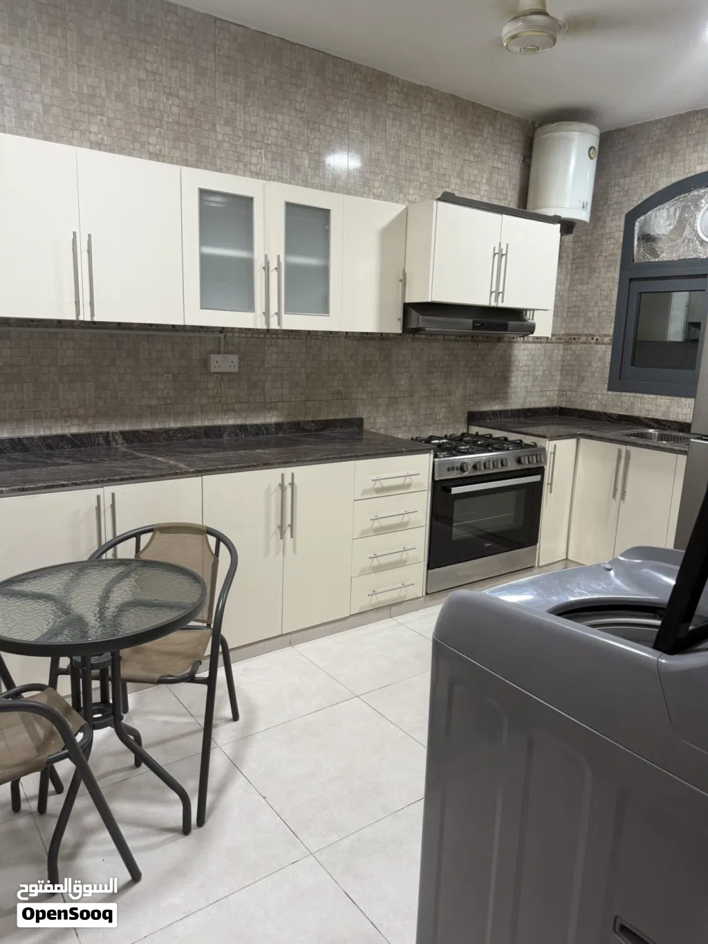 استديو جميل لطيف بالعذيبه nice studio aziba