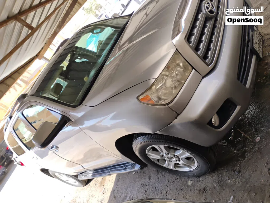 Toyota Sequoia GXR