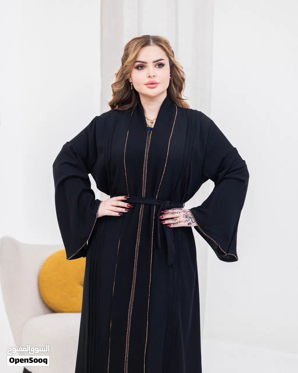 عبايات خليجية سواد فاحم كويتي