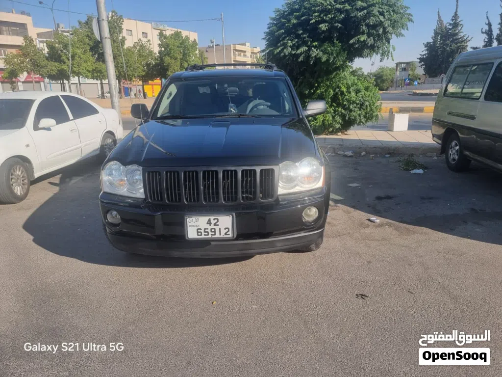 جيب جراند شيروكى Limited