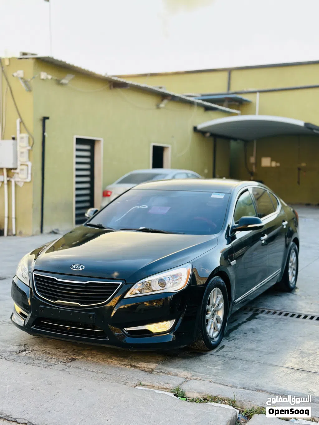 Kia Cadenza Premium