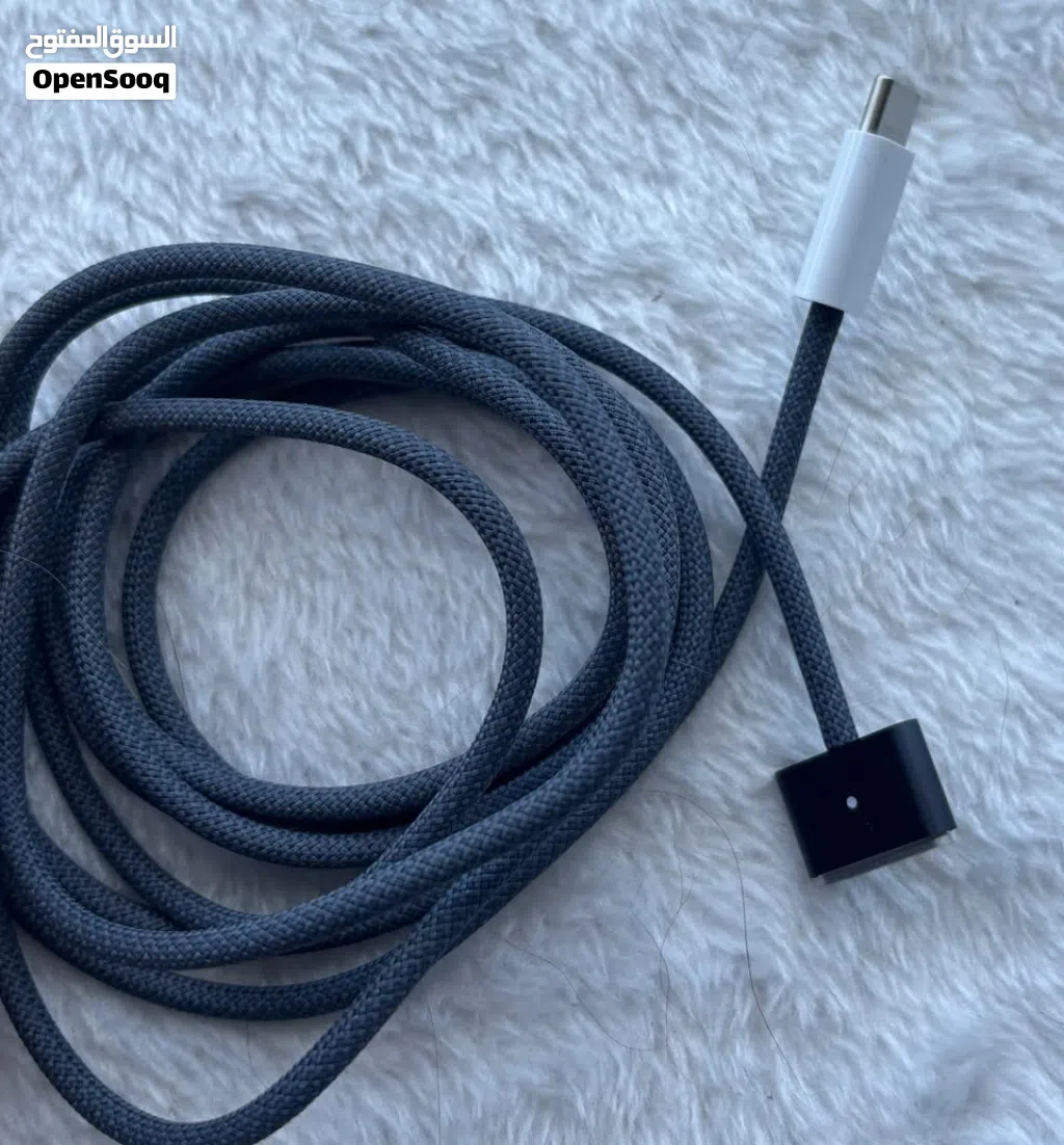 شاحن MacBook Pro و MacBook Air الاصلي طول مترين