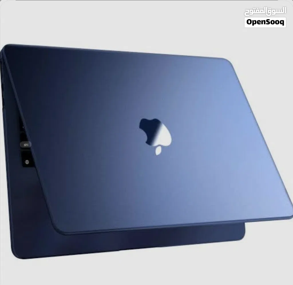 MacBook Air M4 اخو الجديد مع غراضو