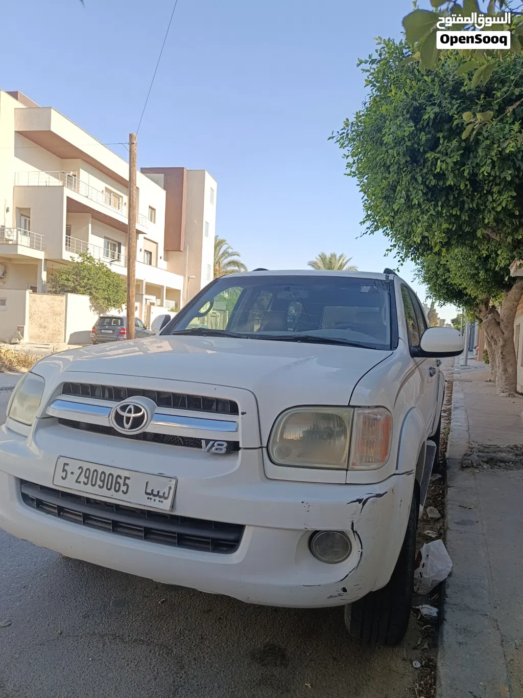 تويوتا سيكويا SR 5