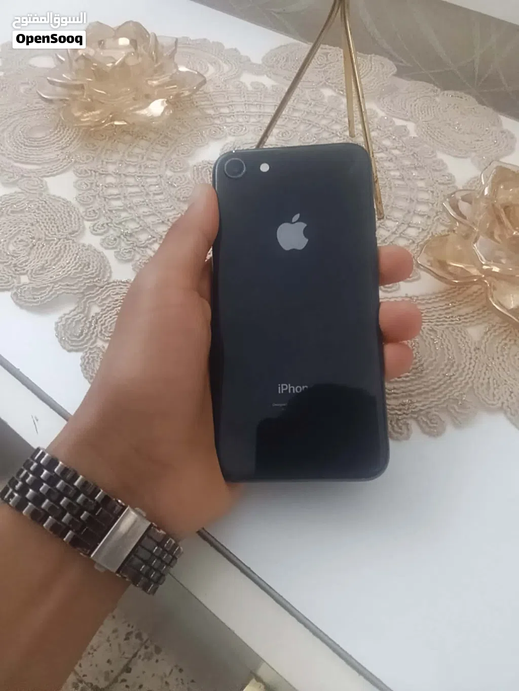 ايفون 8 عادي حالة ممتازة الله يبارك ميشكي من شي مش خاش صيانة