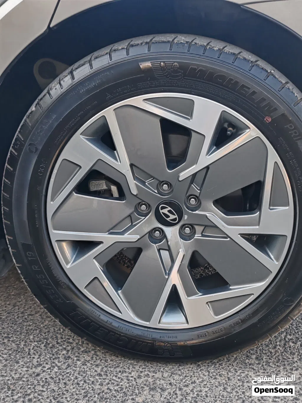 طقم جنطاط جينسيز مقاس 19