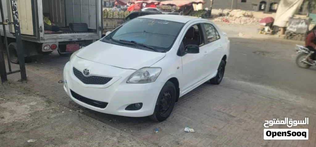 تويوتا يارس E