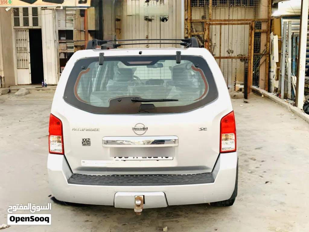 Nissan Pathfinder SL