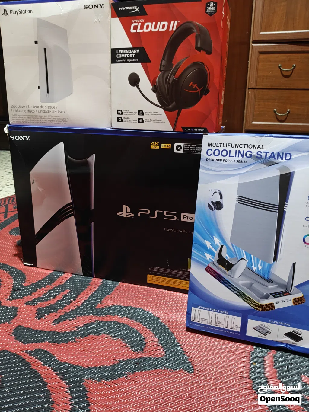 PS5 PRO مستعمل شبه اجديد استعمال محلي يعني محلي الجهاز بي كل ملحقاته من لاخير بي12الف كل شي قاعد اجد