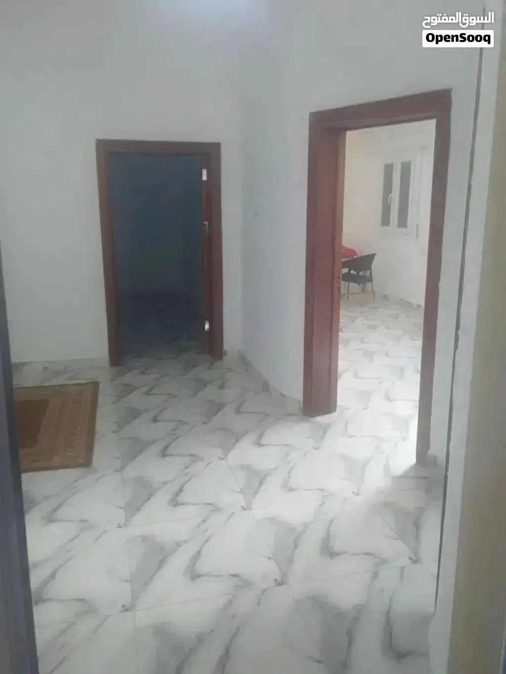 المتوكل للعقارات شقة دور التاني مدخلها الرئيسي مشترك للايجار جنزور اولاد ابوغرار بسعر1100عمولة مكتب