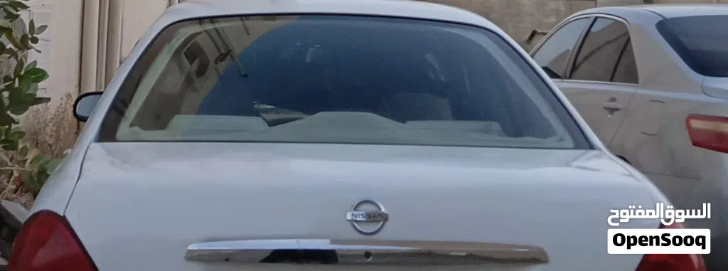 Nissan Sunny Standard