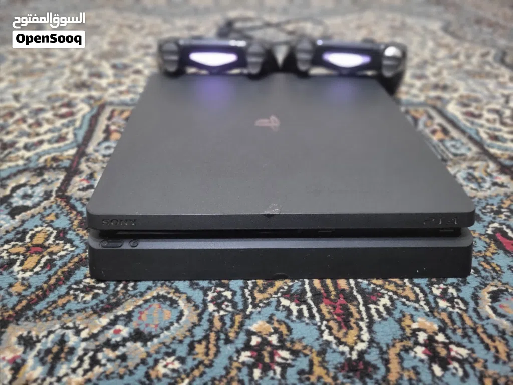 وصل الذي طلبتوه PS4 سلم نظيف مهكر نظام 9.00 + نصف تيرا + يدين وكالة بسعر ب 119 ألف ريال فقط !!!