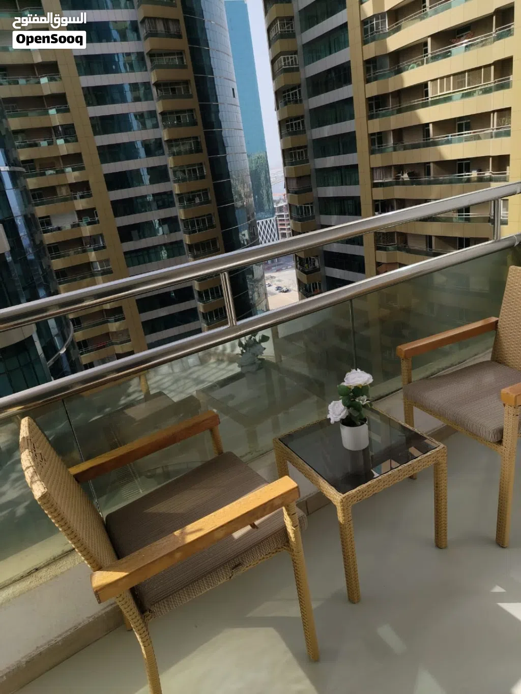 Premium Renovated Studio High Floor 760 Sq.Ft Great Investment
