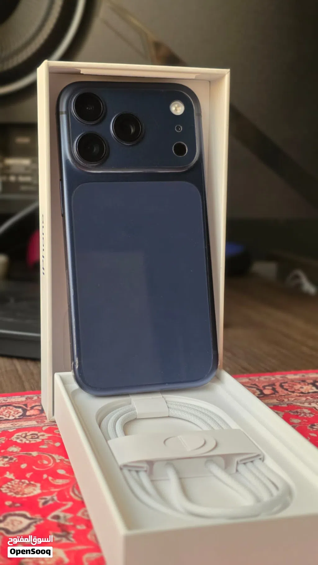 iPhone17pro 256 نسخة العربية شرق اوسط