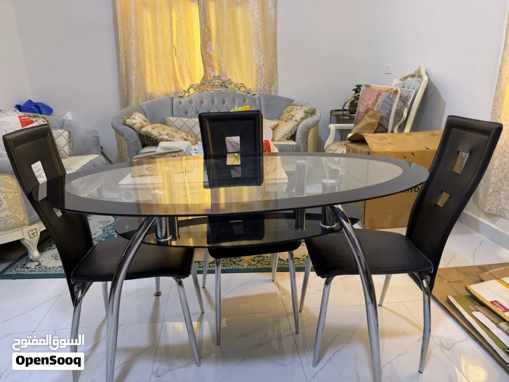 Home Center Dining table