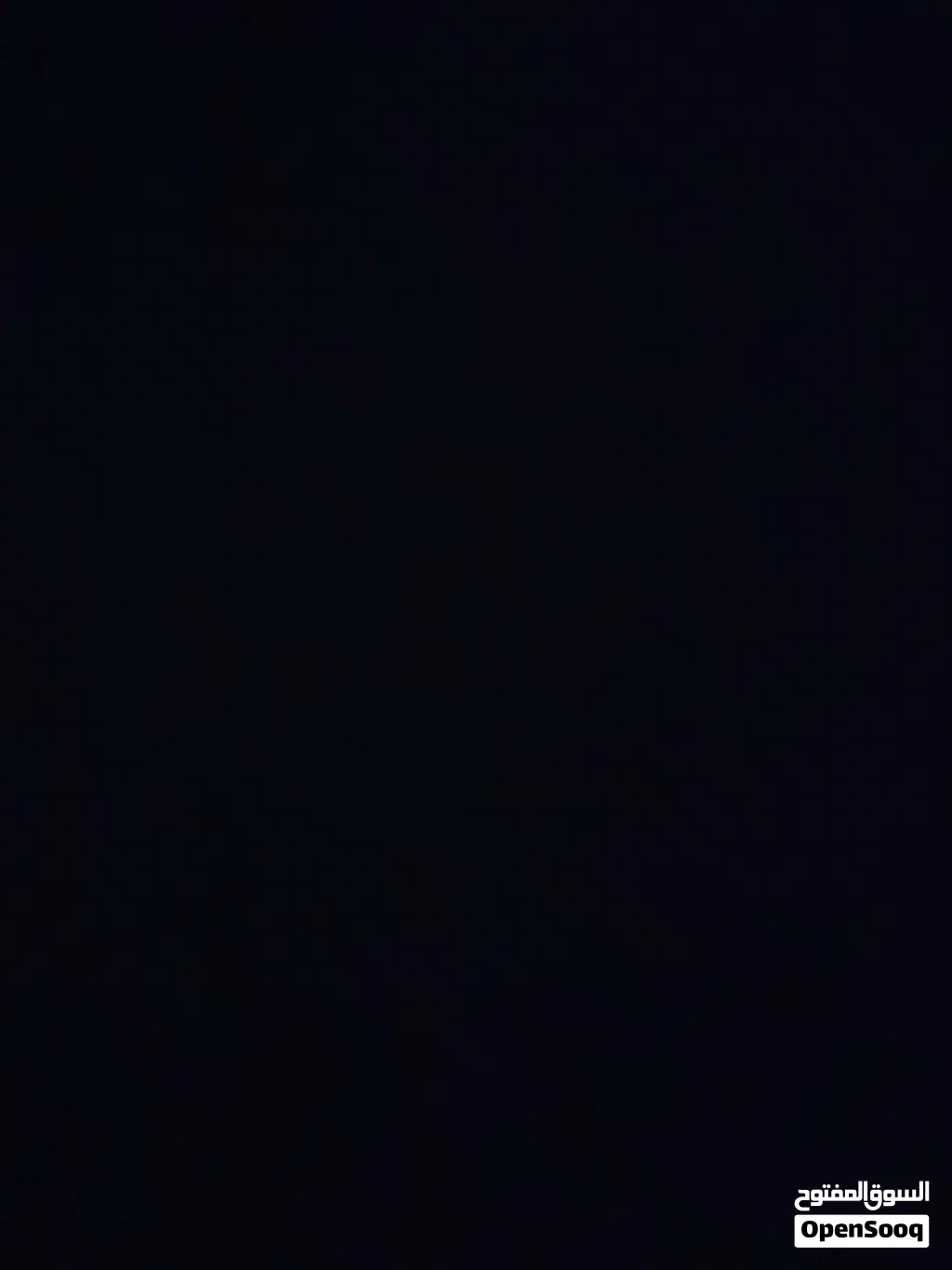 للبيع كمبريسر مازدا 2003