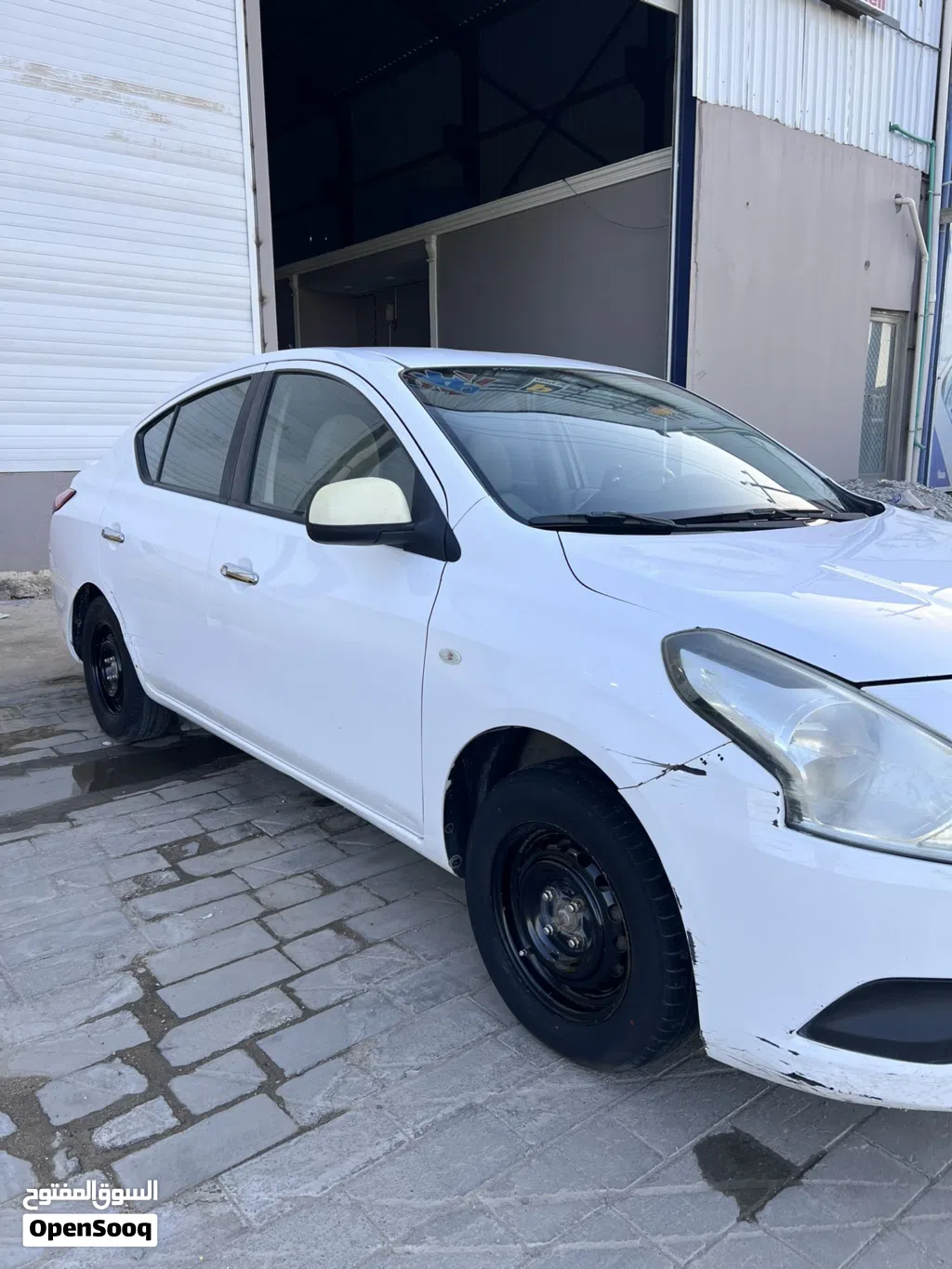 نيسان صني SV