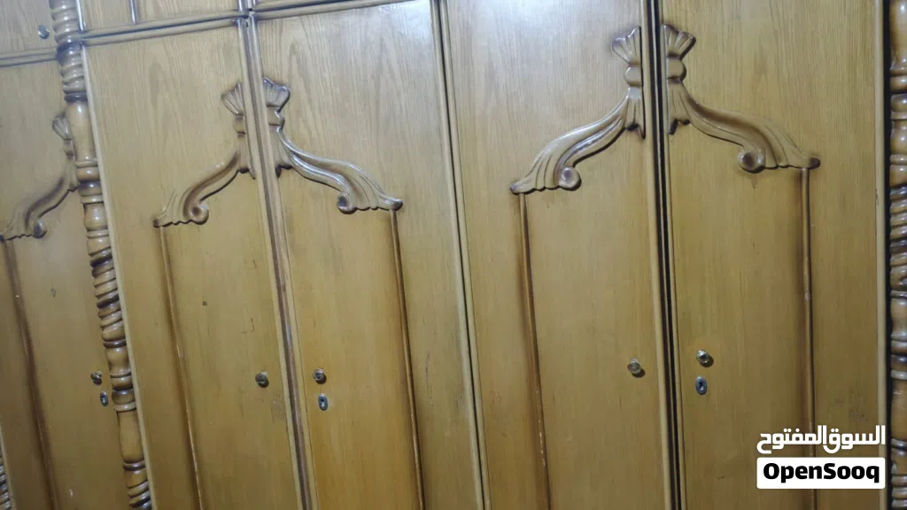 خزانة نظيف لايته زان + تخت مجوز حديد نظيف جدا