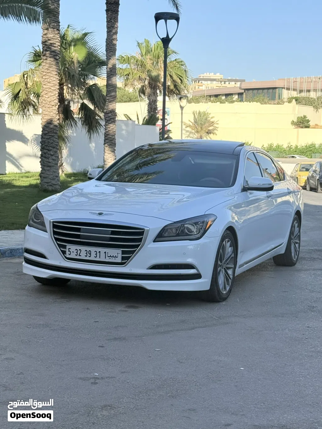جينيسيس G80