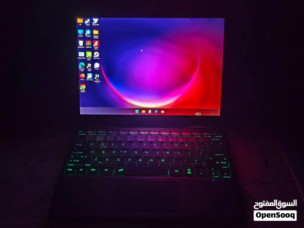 لابتوب مضيف وقوي