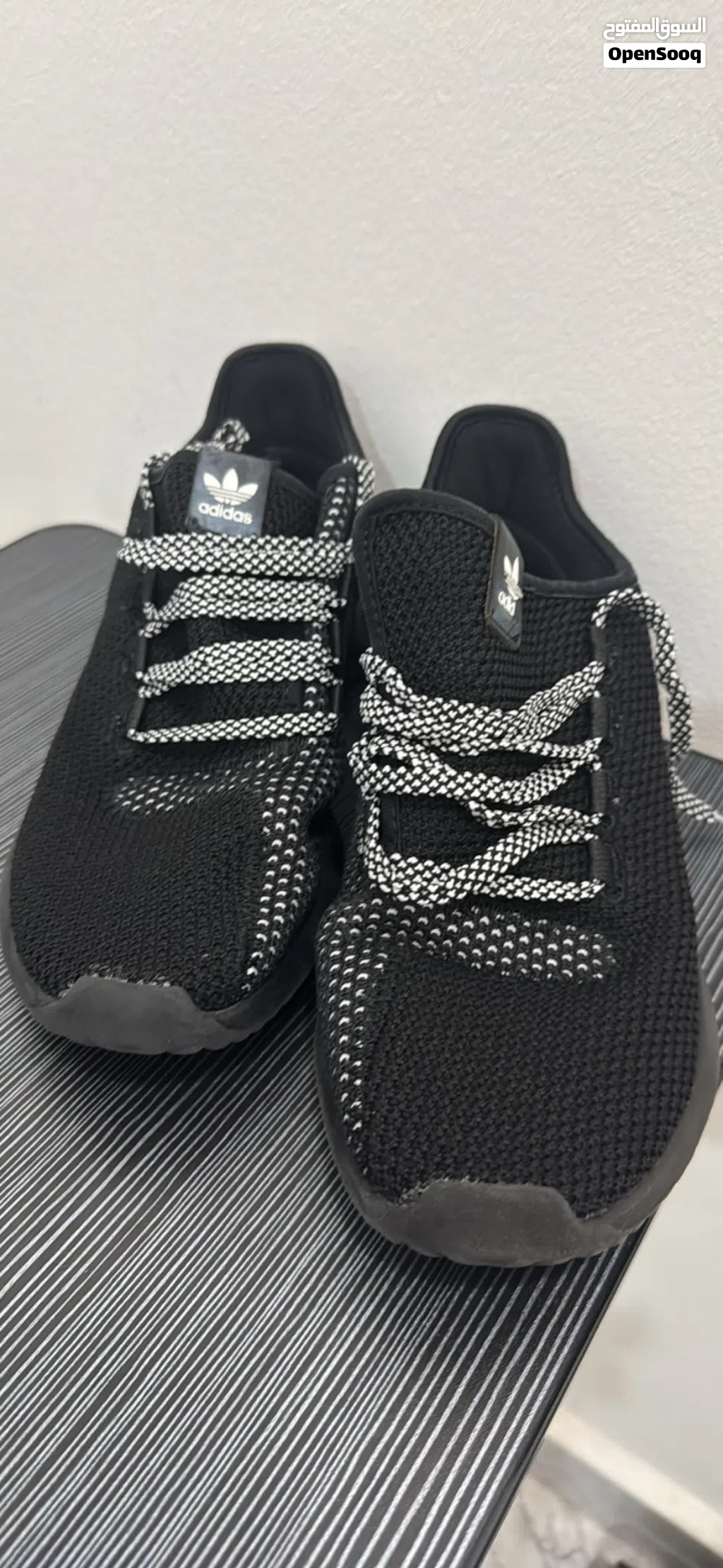 Adidas size 42 اديداس اصلي