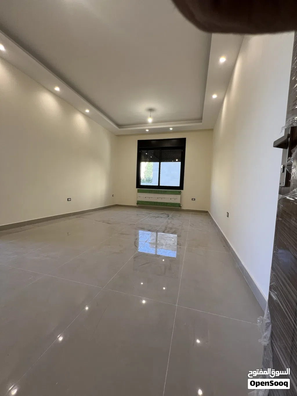 شقة جديدة لم تسكن 3 غرف نوم جميعها ماستر