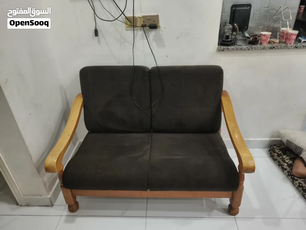 كنب مورس بحال وكاله مع طولات للبيع جدا جدا نظيف
