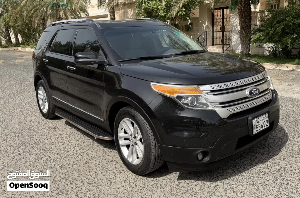 Ford Explorer Standard