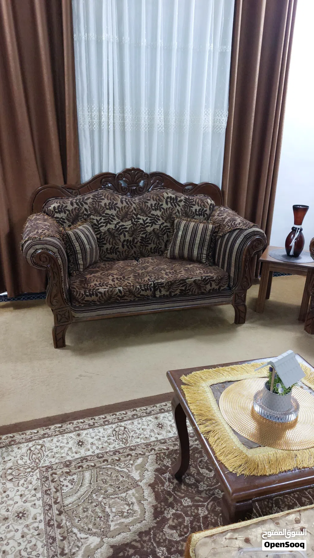طقم كنب للبيع بحاله الوكاله