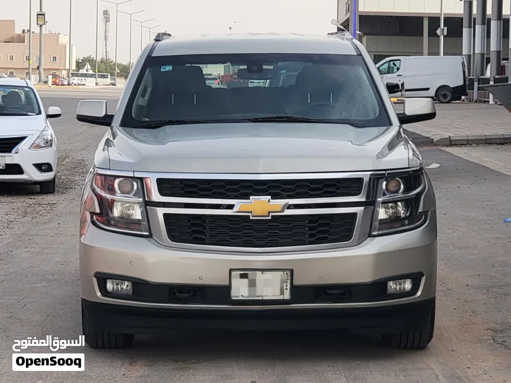 Chevrolet Suburban Standard