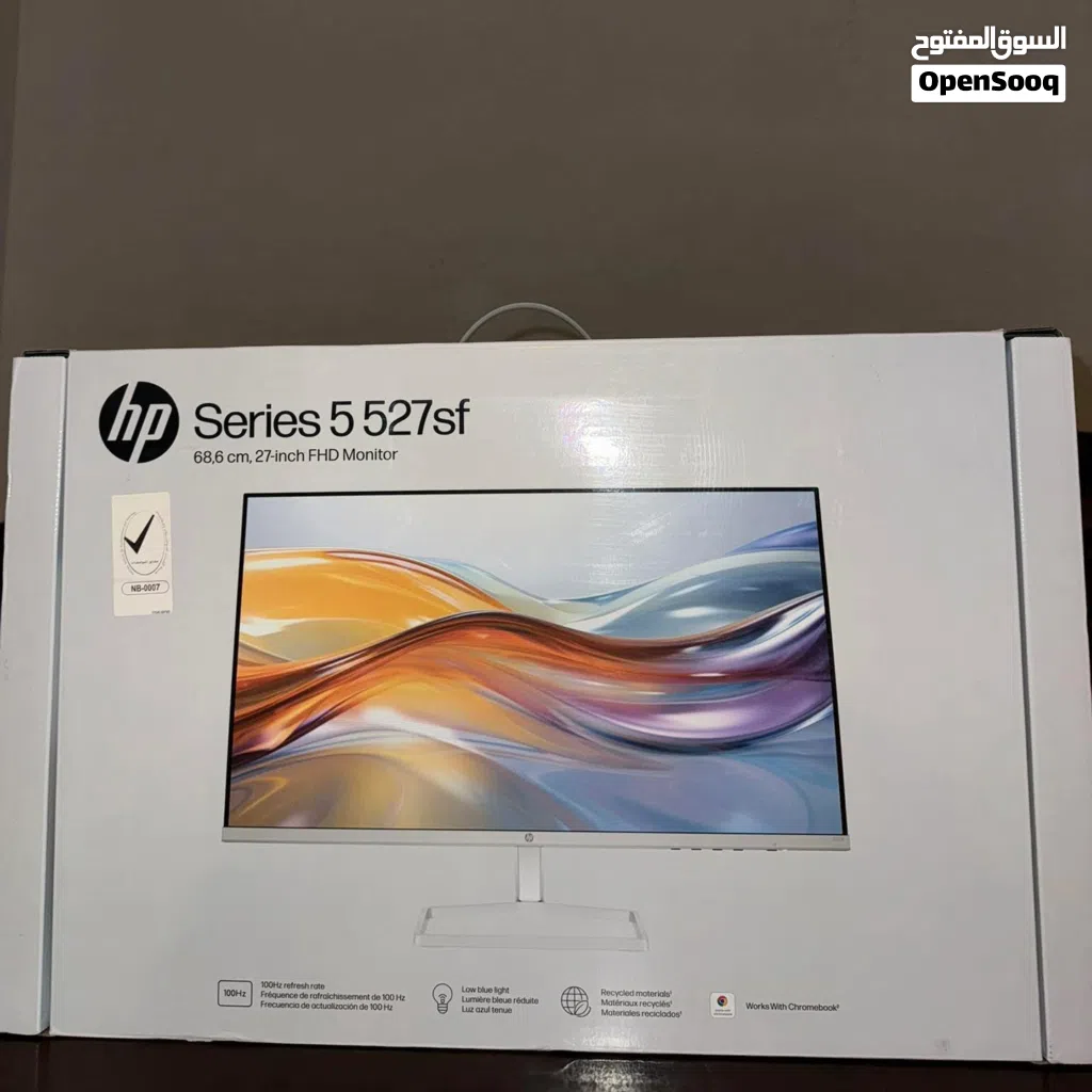 شاشة HP شبة جديدة