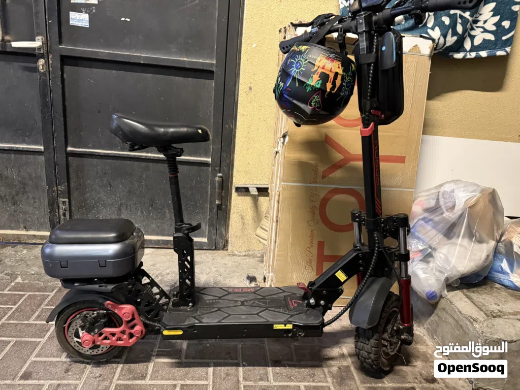 Kugoo M5 Pro Seat + Rear Box + Front Bag + Helmet Excellent Condition