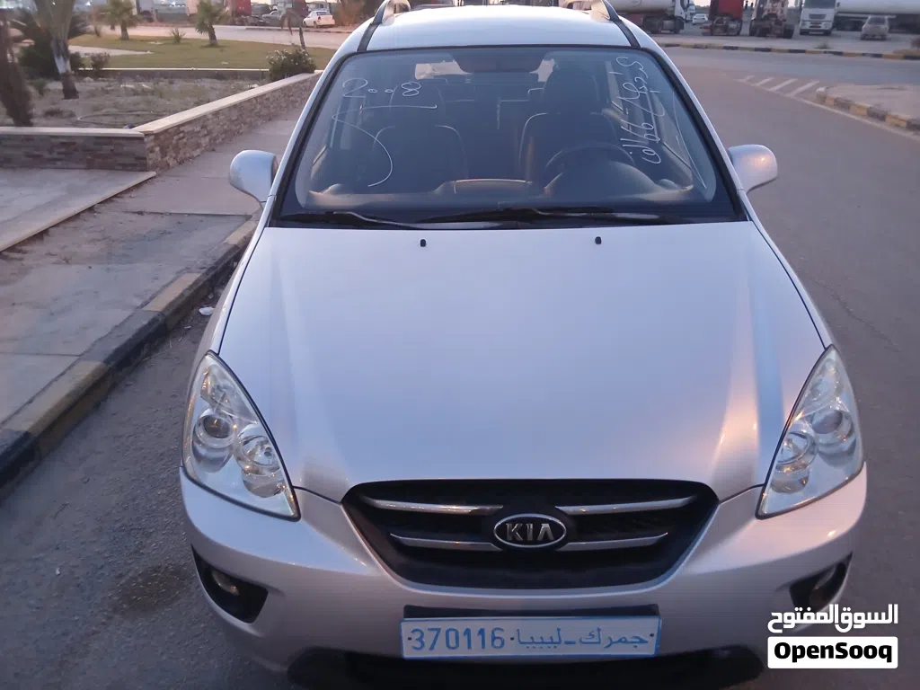 Kia Carens Luxury