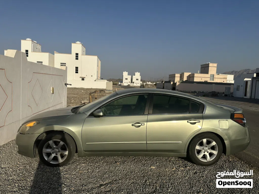Nissan Altima S