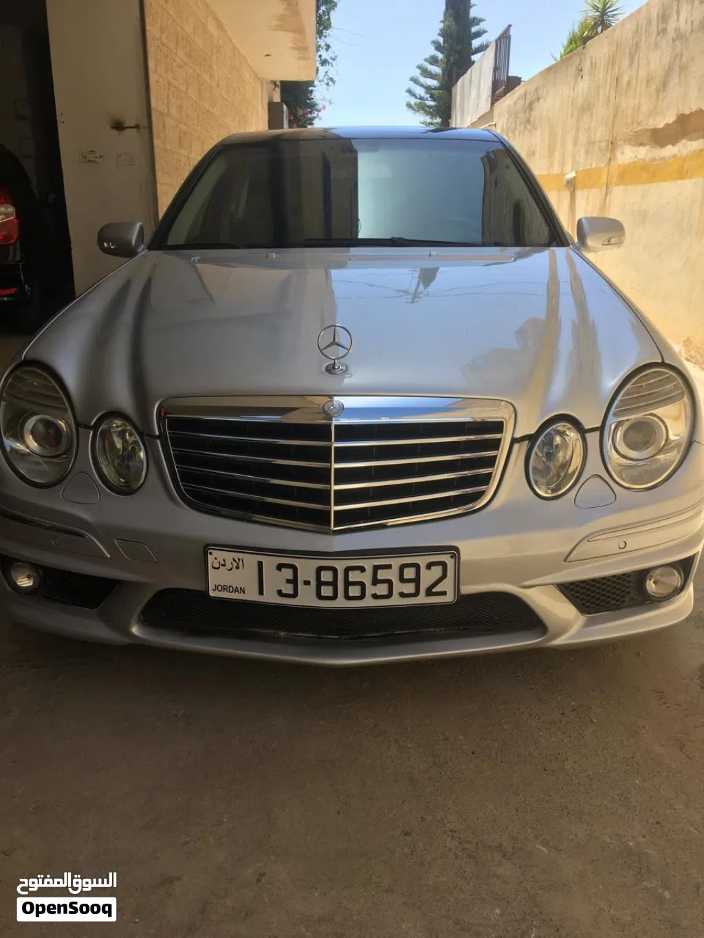 مرسيدس بنز الفئة-E E 200
