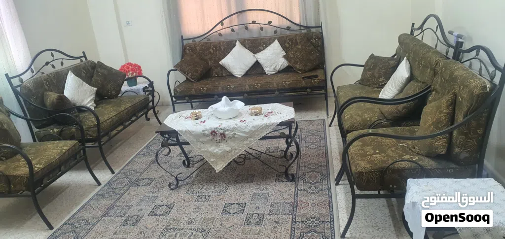 طقم كنب تسع مقاعد حديد ثقيل