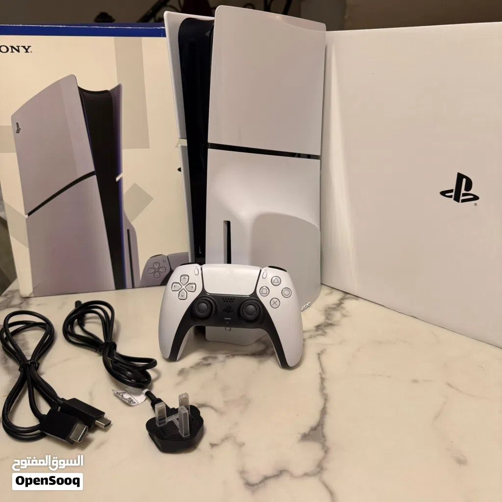 للبيع PlayStation 5 slim نظيف جداً / الوصف مهم