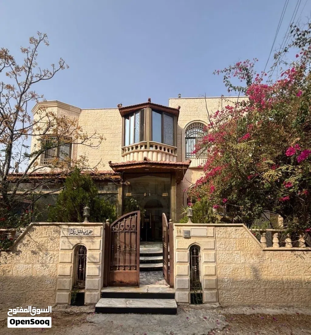 فيلا فاخرة- الزرقاء الجديدة