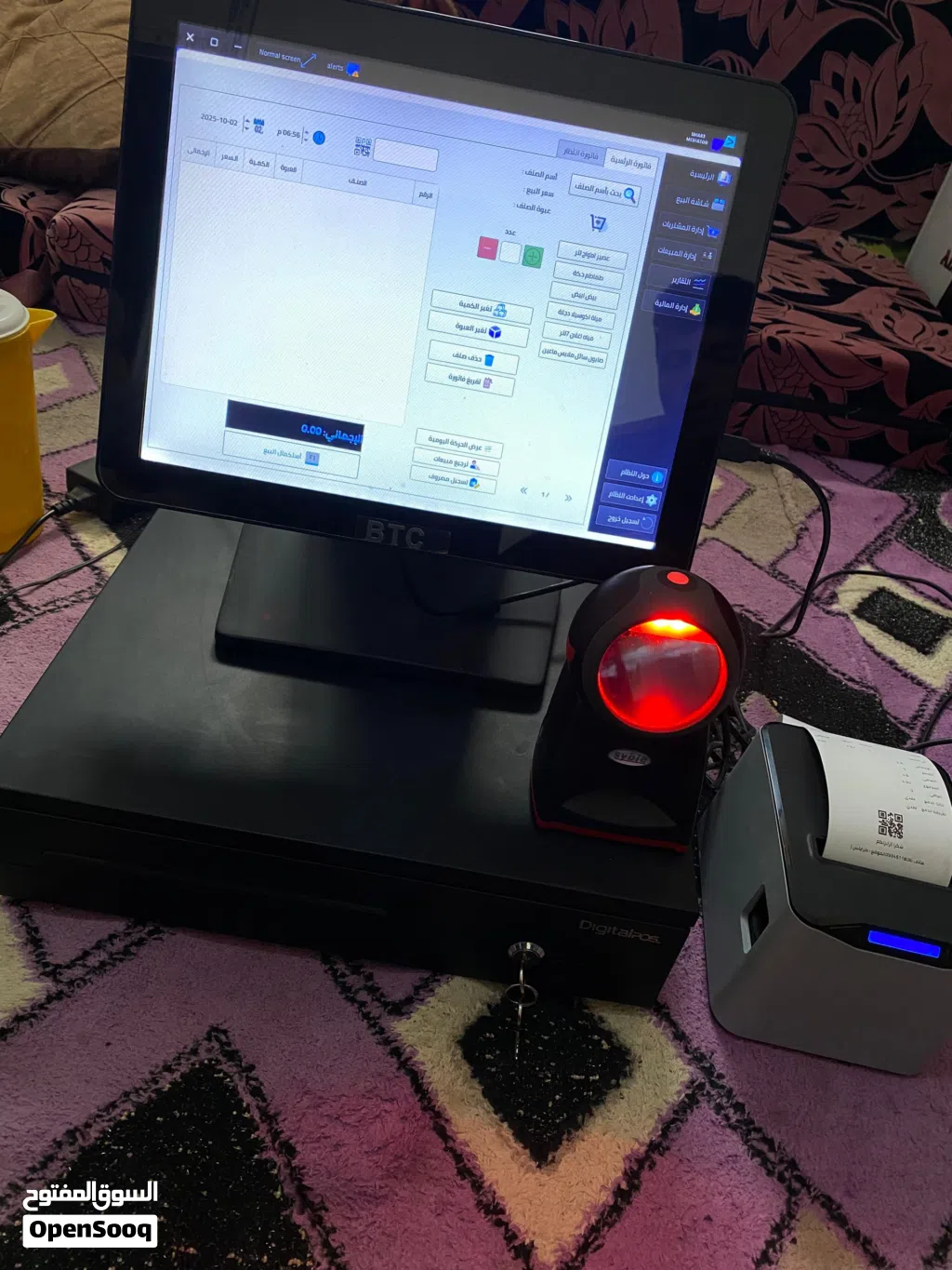 منظومه مبيعات تامه. ومعها اتنين سفت وير خاص بي شركتين