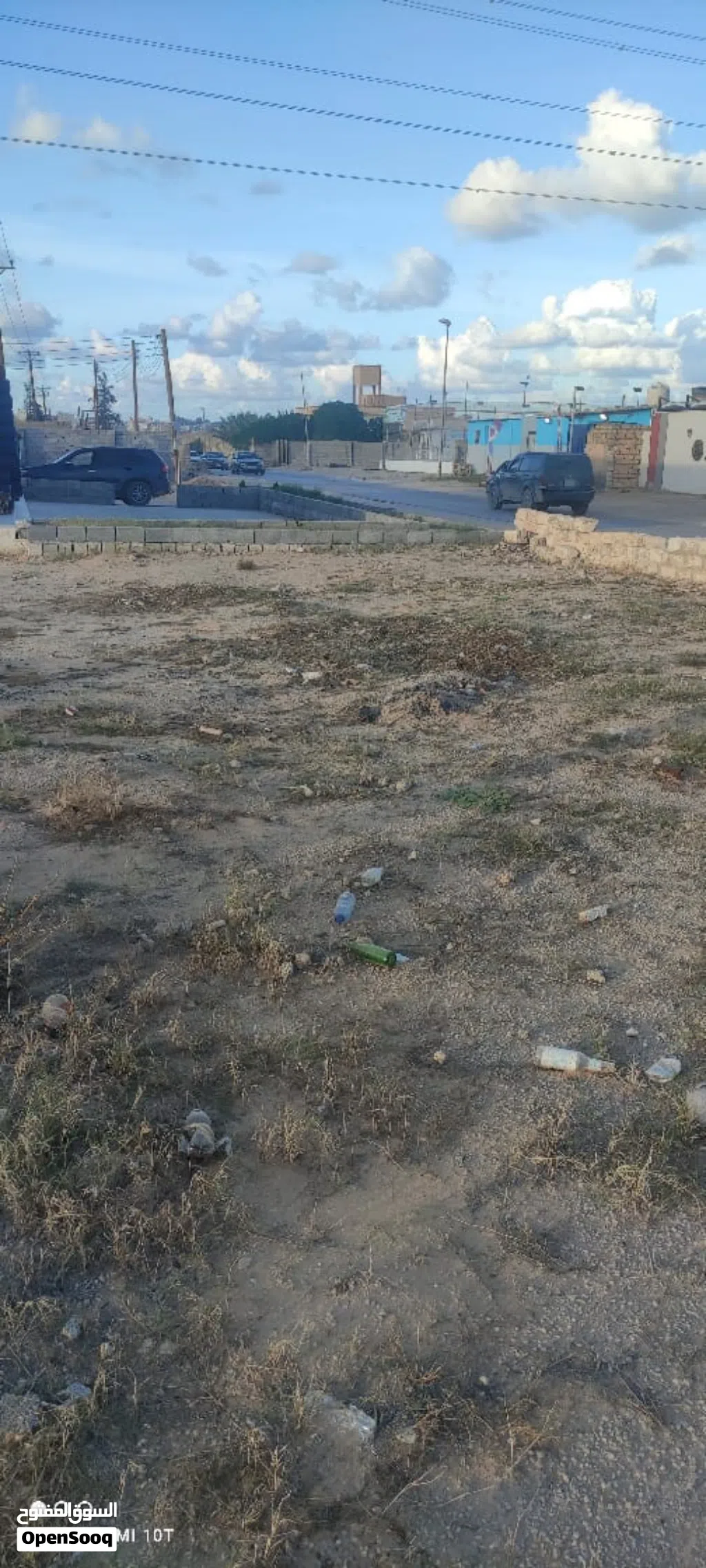 ارض للبيع ع الرئيسي ف عين زاره النصب التذكاري