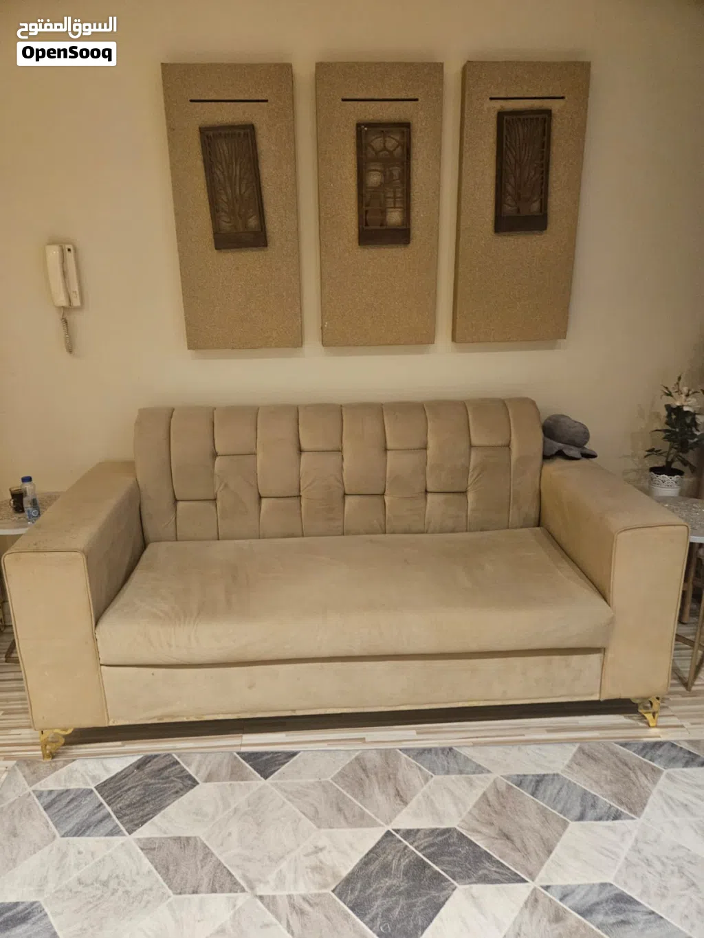 للبيع عفش كامل (كنب عدد2 ، غرفة نوم ، اشياء اخرى)