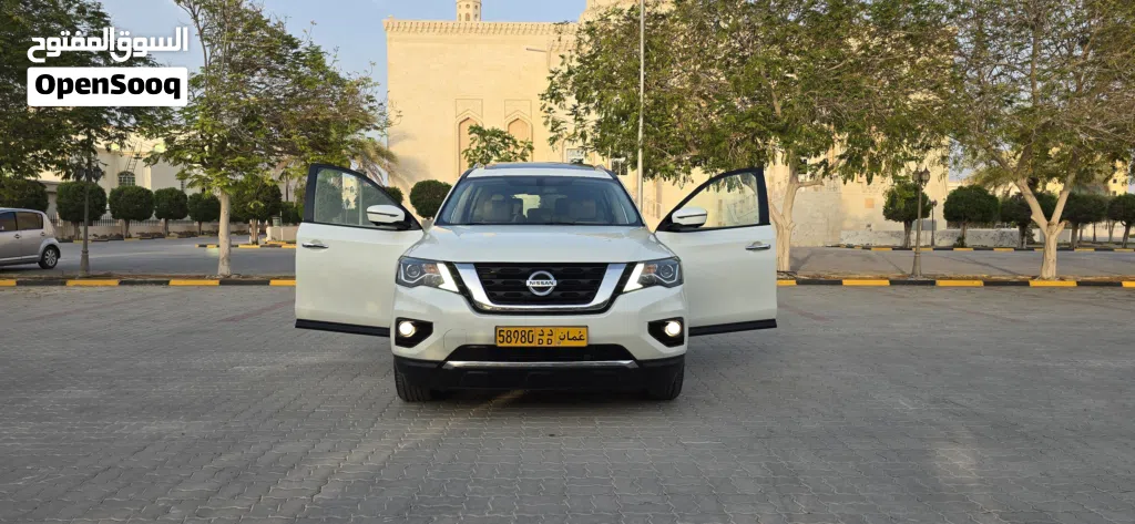 Nissan Pathfinder SL