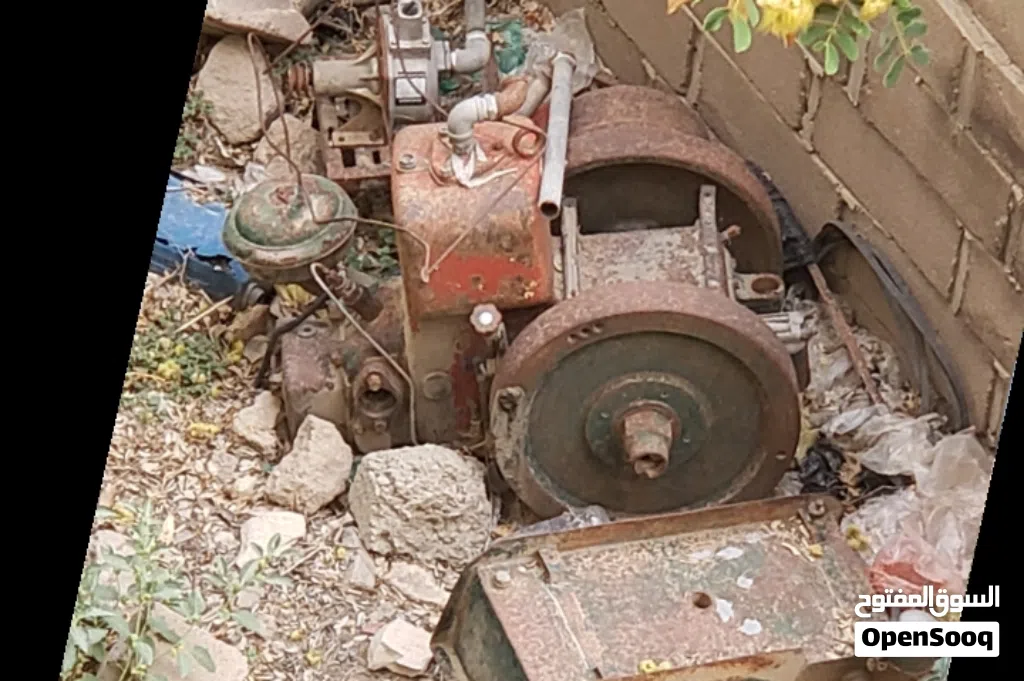 ماطور او مكينة مع مضختها للبيع عررررطة جدا
