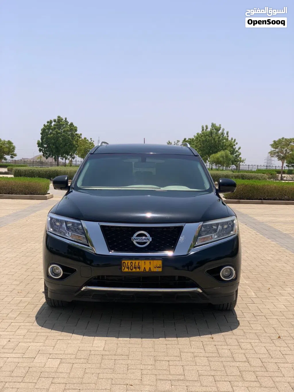 Nissan Pathfinder Standard