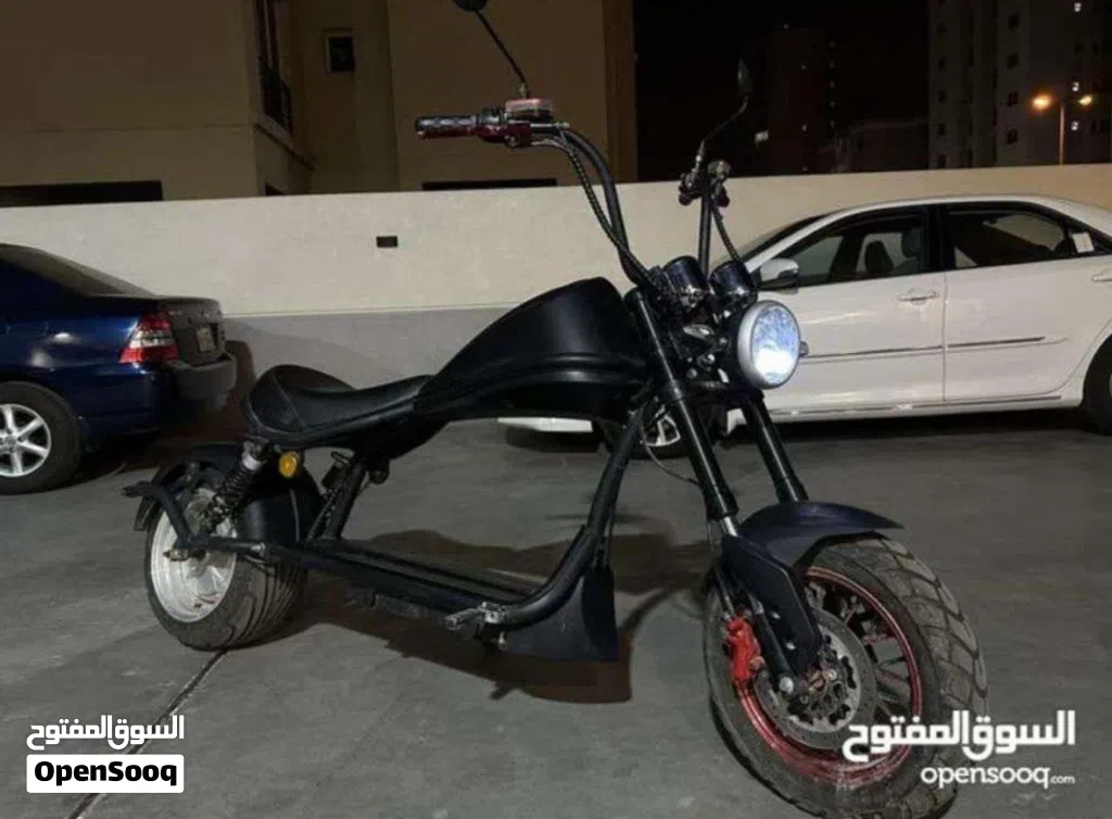 سكوتر هارلي كهربا حالة نظيفة حجم كبير موديل 2025