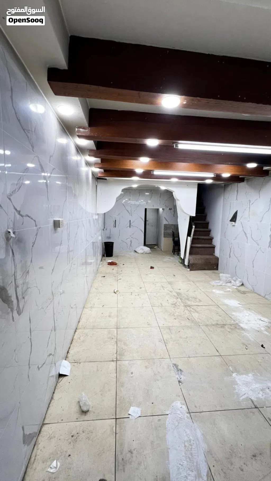 محل طابقين للإيجار في جبل الحسين - يصلح لجميع الانشطة