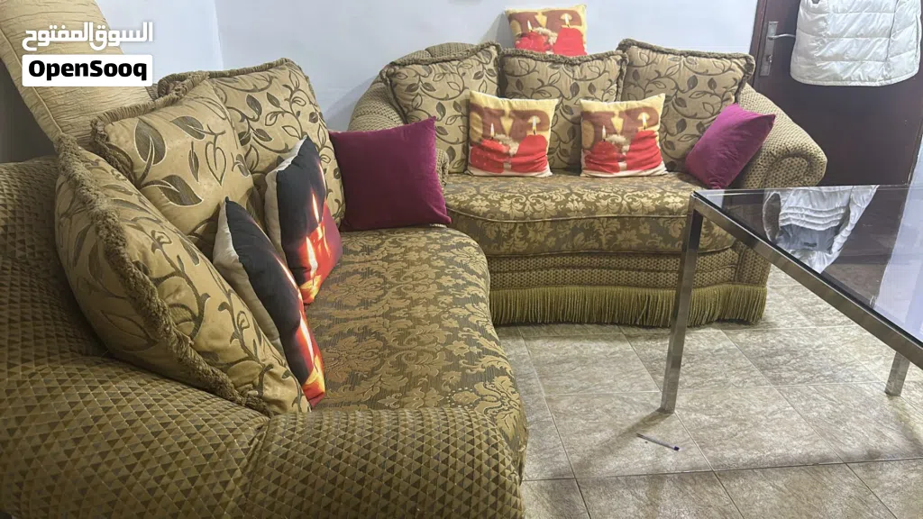 للبيع كنب وطرابيزه