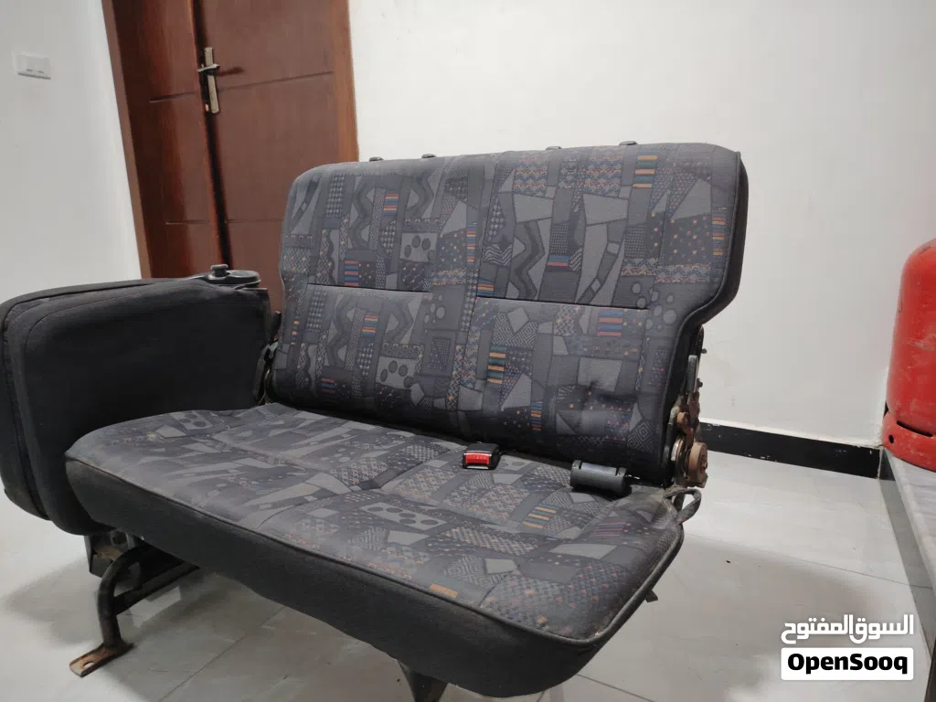 كراسي باص h100