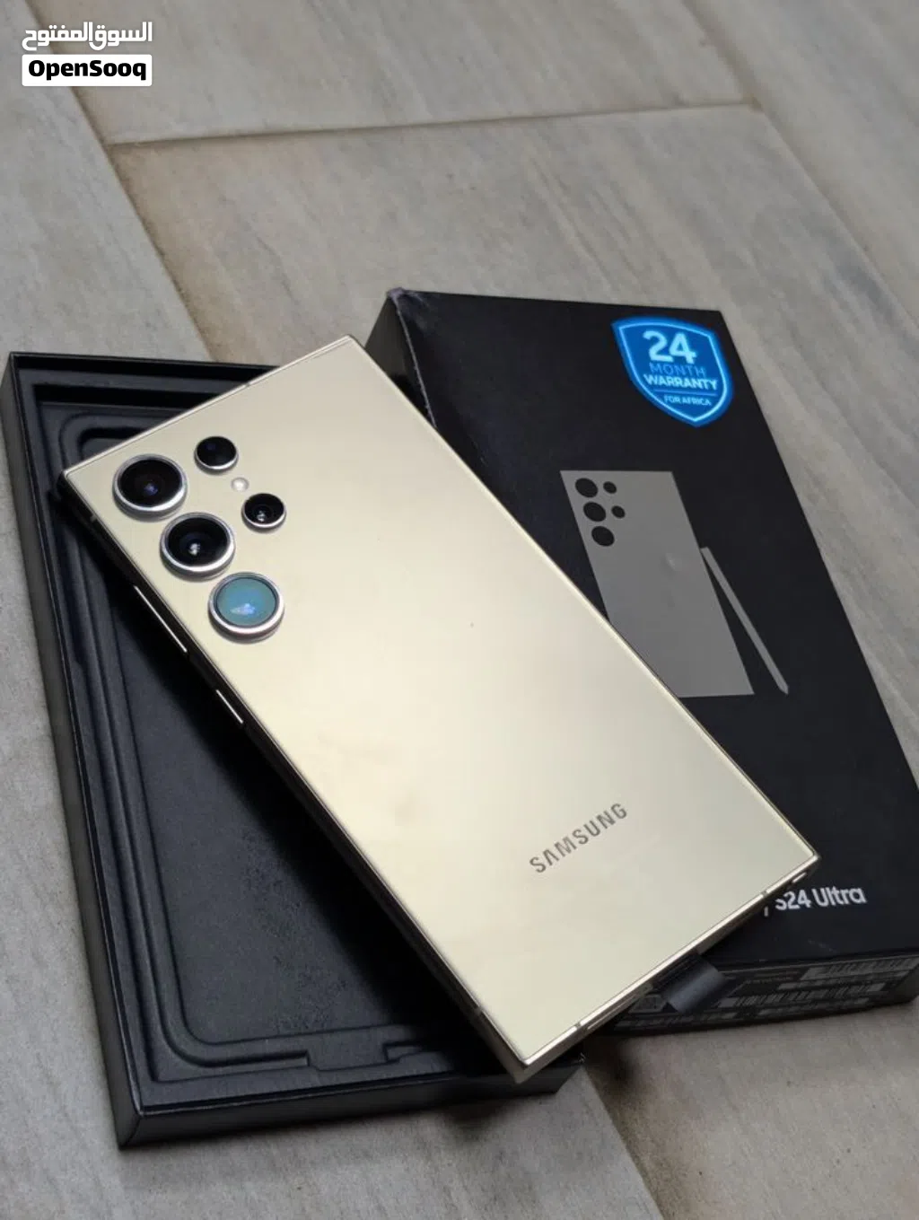 اسس 24 الترا زيروووووو ذاكرة 256 رام 12 رسمي شريحة واحدة 650 دولار