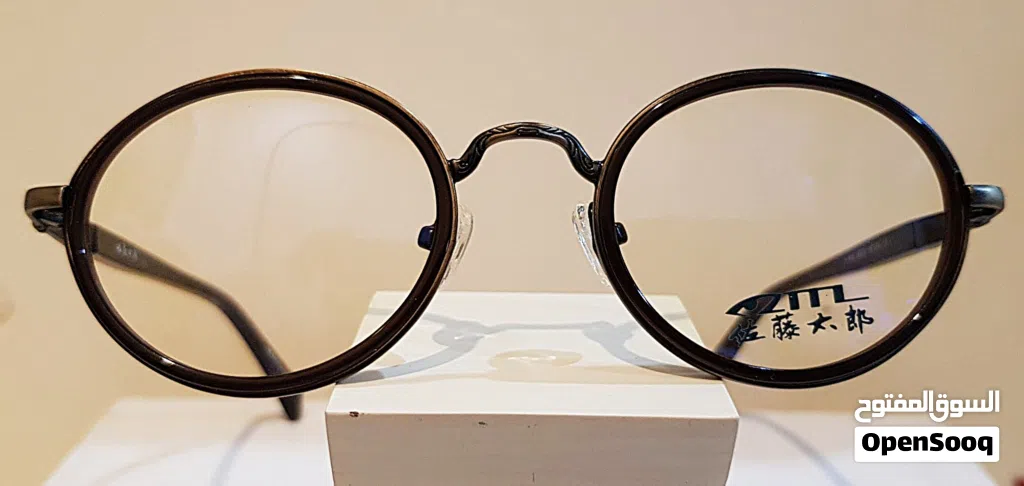 EyeWear Frame with case نظارات